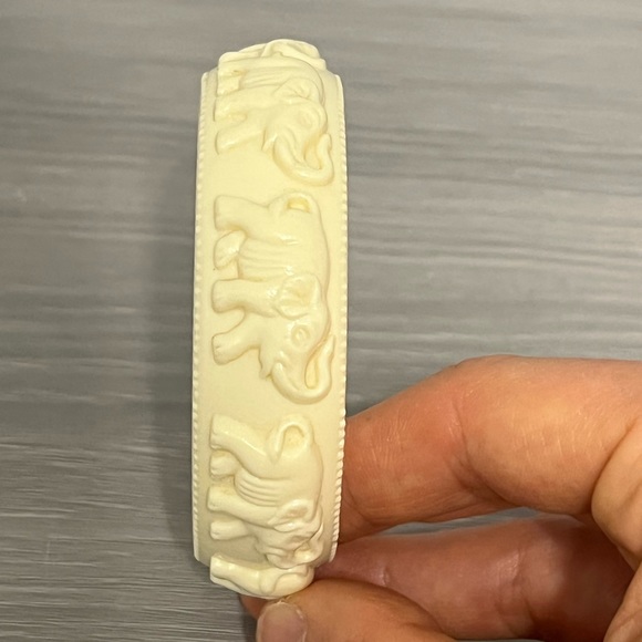 Plastic Ivory Elephant Bangle Bracelet, Boho - Picture 3 of 5